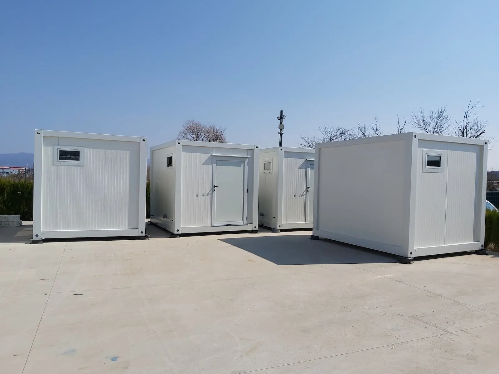 108. Sanitärcontainer