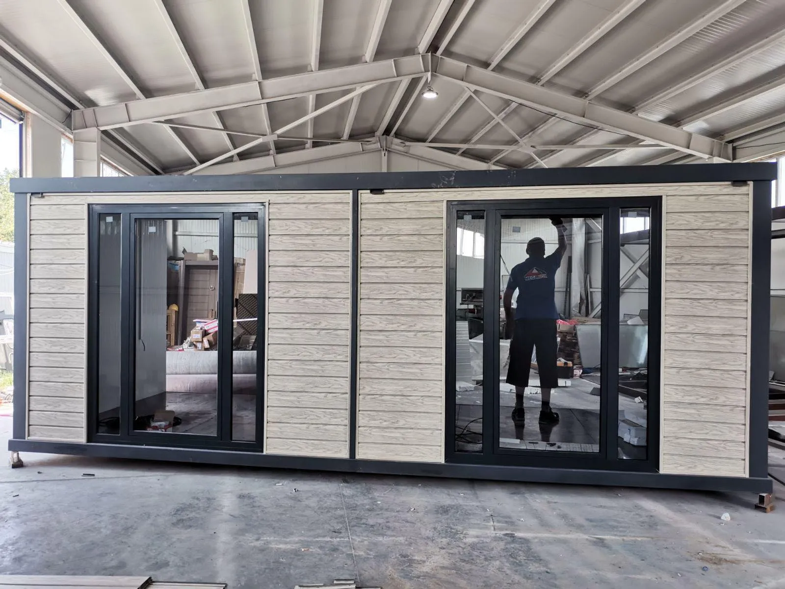 Container 240x600 office with sanitary unit