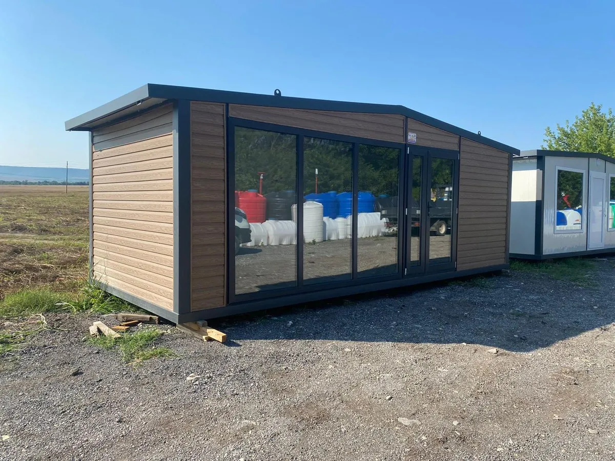 Container 300x700 one room