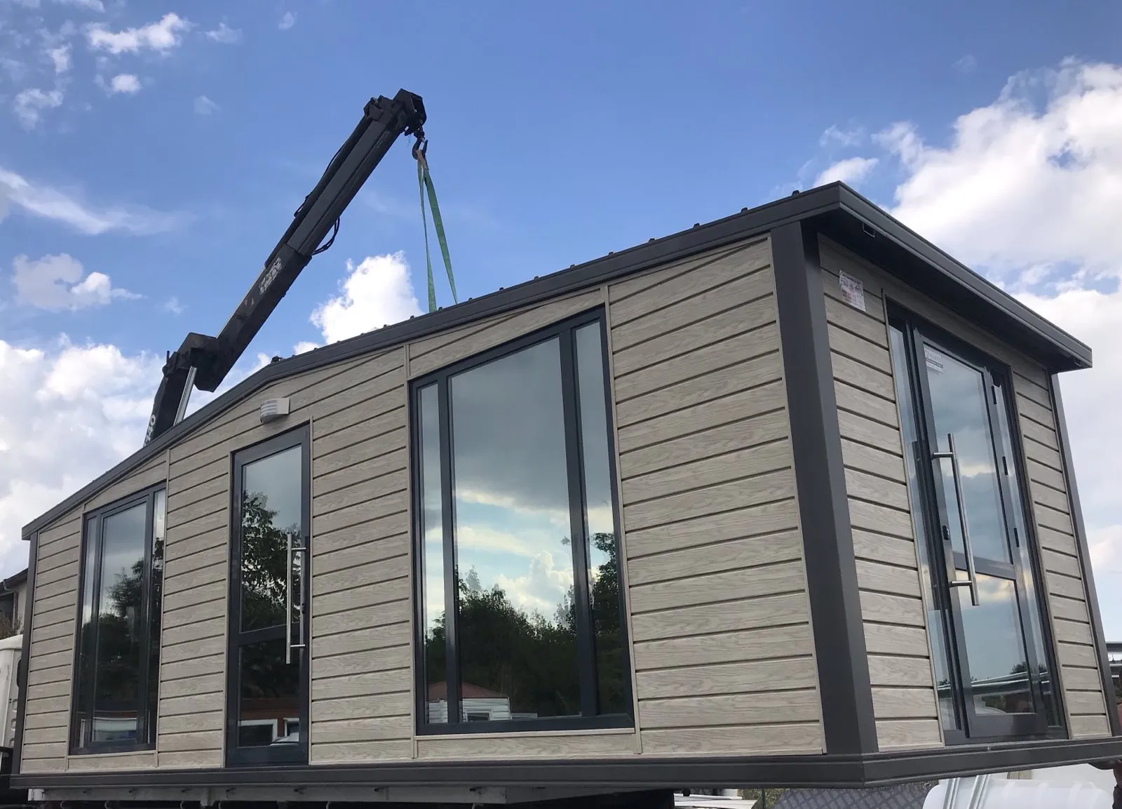 Container 300x700 office model 4